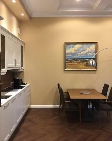 Apartahotel Osobnyak 3*